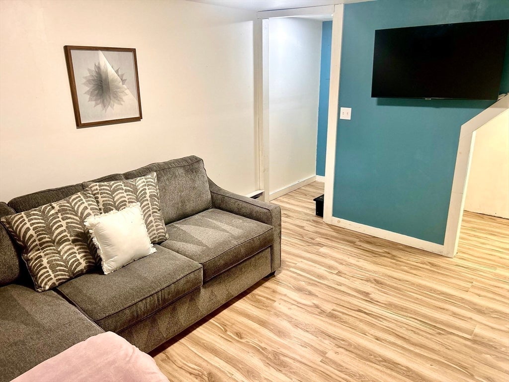 17 Cutler St, Medway, MA, 17 Cutler St, Medway, MA Photo #10