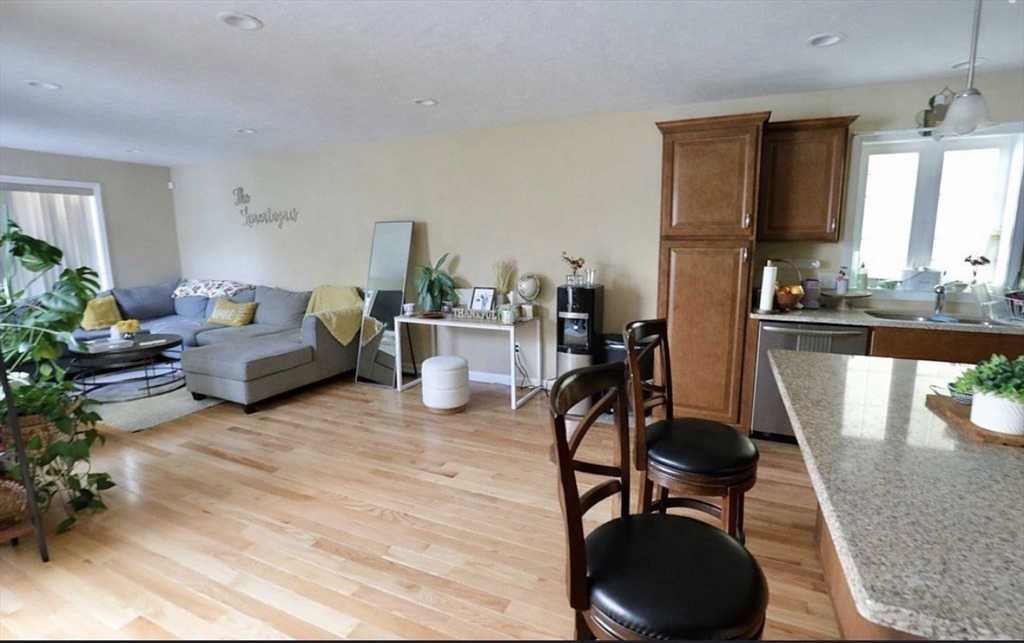 353 Fuller St 45