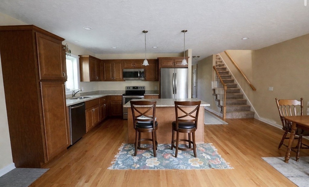 353 Fuller St 45