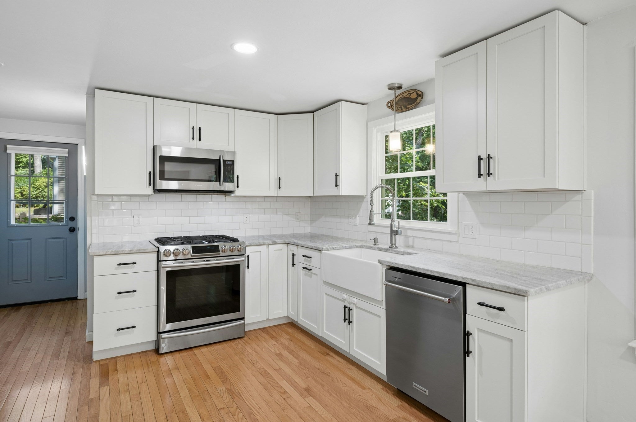 33 Bay Colony Drive