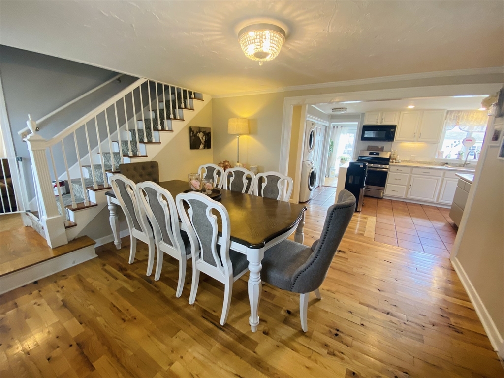 27 Saint Anns Ave
