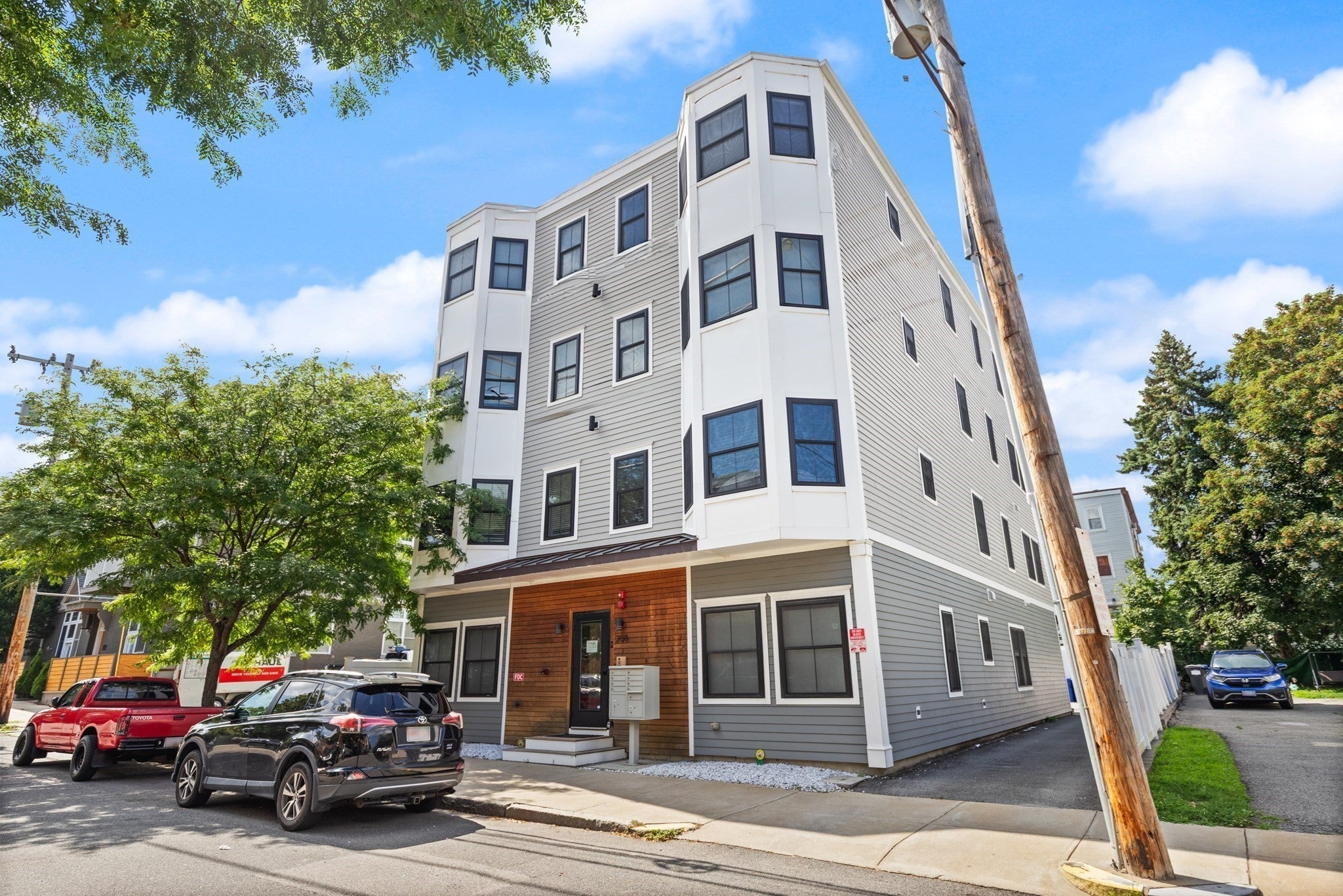 208 Spencer Ave #8, Chelsea, MA Photo #20