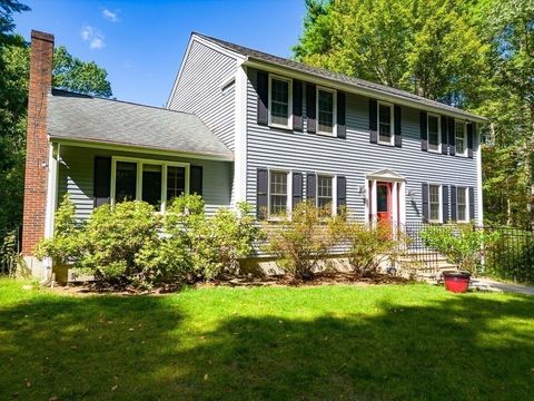 22 Lakin St Pepperell MA 01463