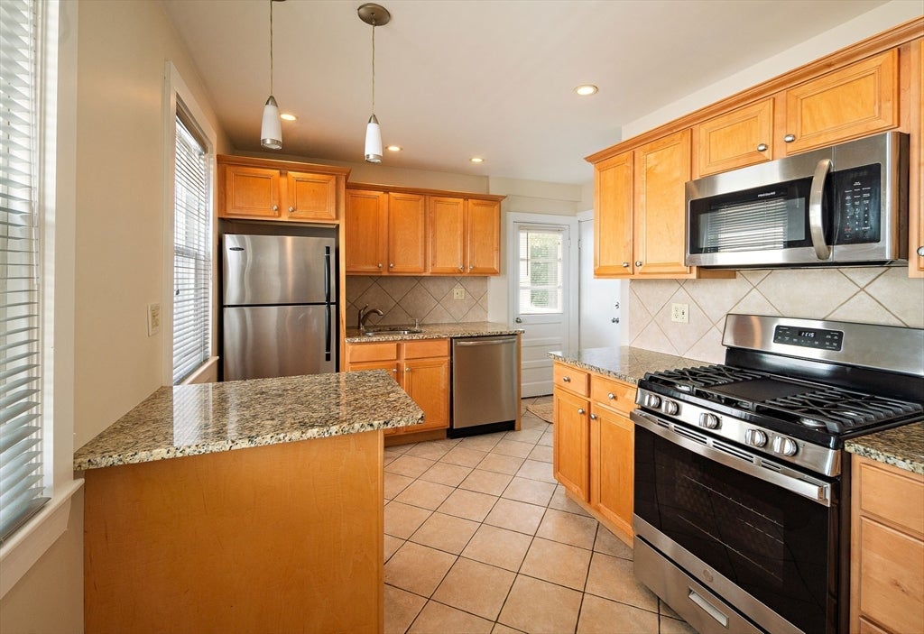 5 Dimick ST, Somerville, MA, 5 Dimick ST, Somerville, MA Photo #18