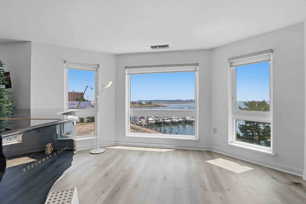 150 Lynnway 309