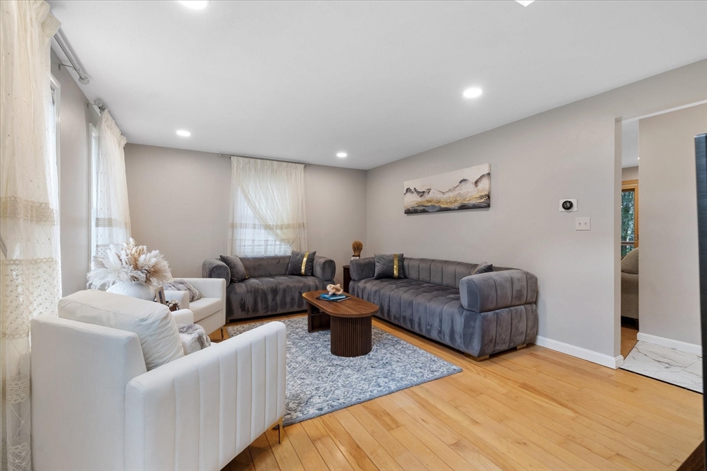 23 Birches Rd