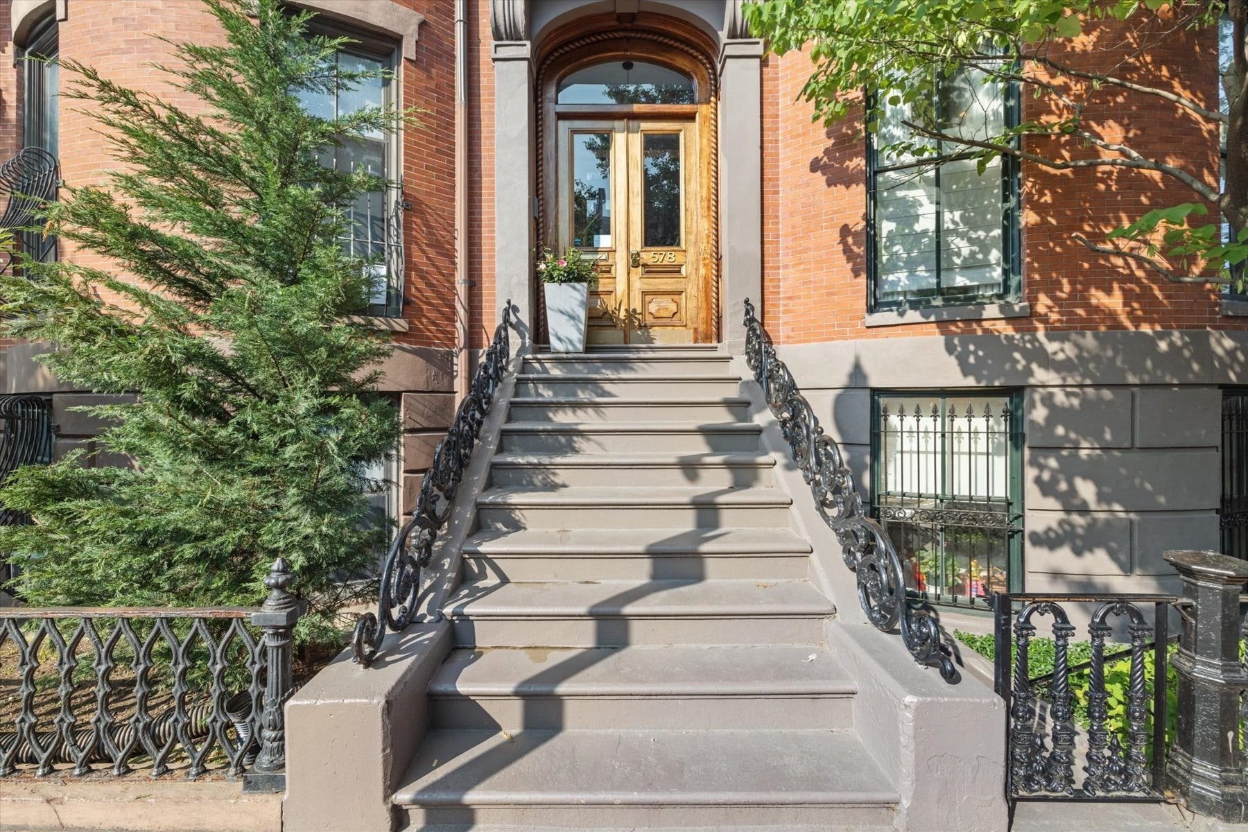 578 Massachusetts Ave