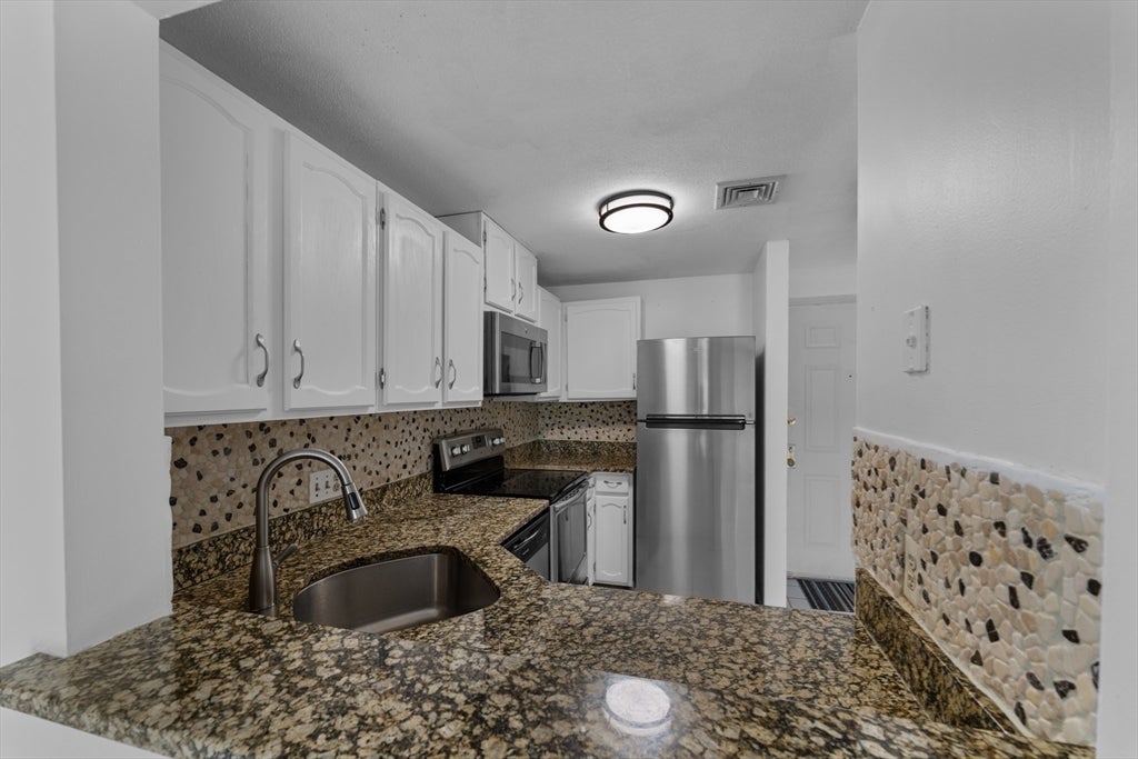 24 South St #21, Medford, MA, 24 South St #21, Medford, MA Photo #11