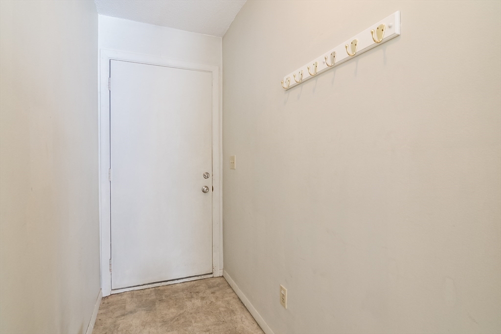 170 E Hadley Road 87