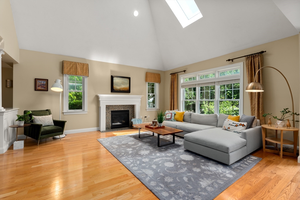 6 Old County Road 33