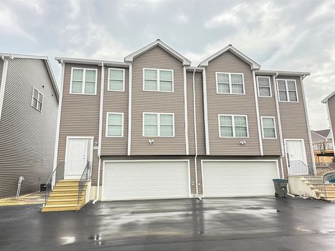 239 Woodland St 3 West Boylston MA 01583