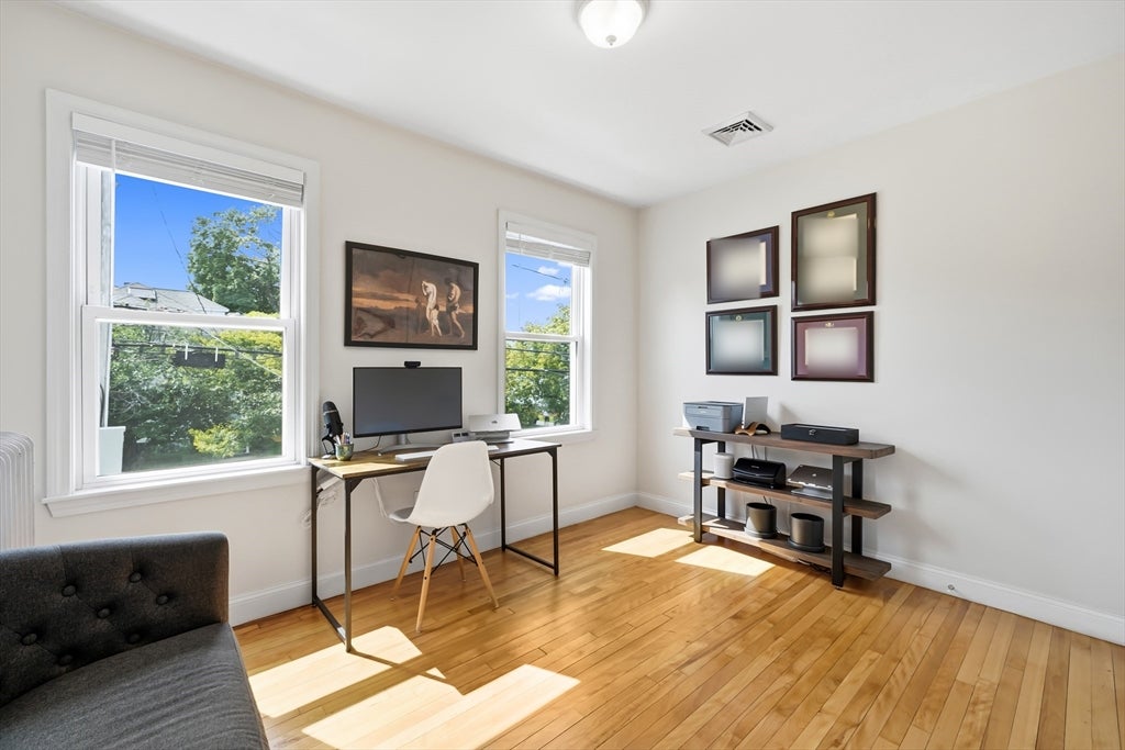 160 White St #2, Belmont, MA, 160 White St #2, Belmont, MA Photo #12