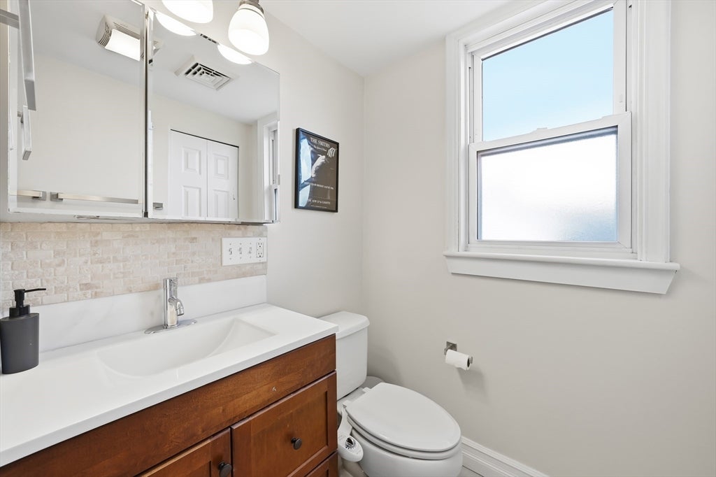 160 White St #2, Belmont, MA, 160 White St #2, Belmont, MA Photo #14