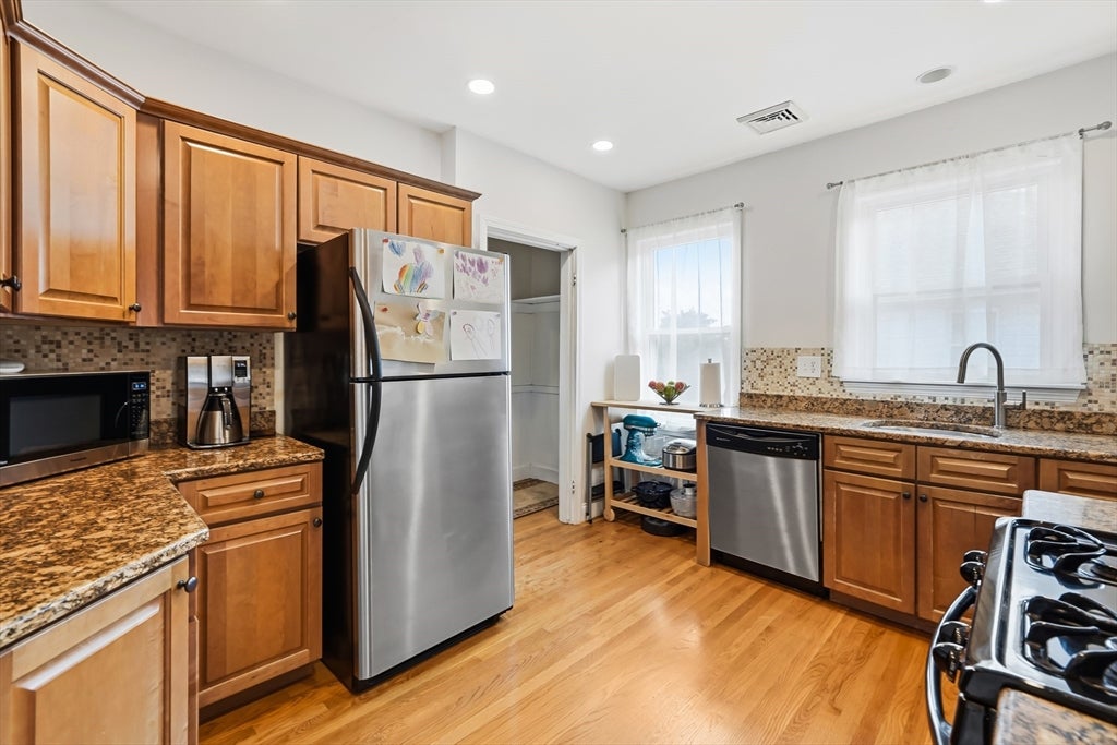 160 White St #2, Belmont, MA, 160 White St #2, Belmont, MA Photo #7