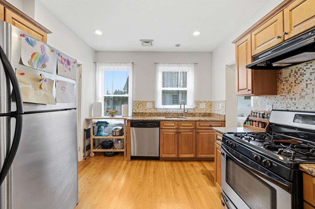 160 White St #2, Belmont, MA, 160 White St #2, Belmont, MA Photo #8