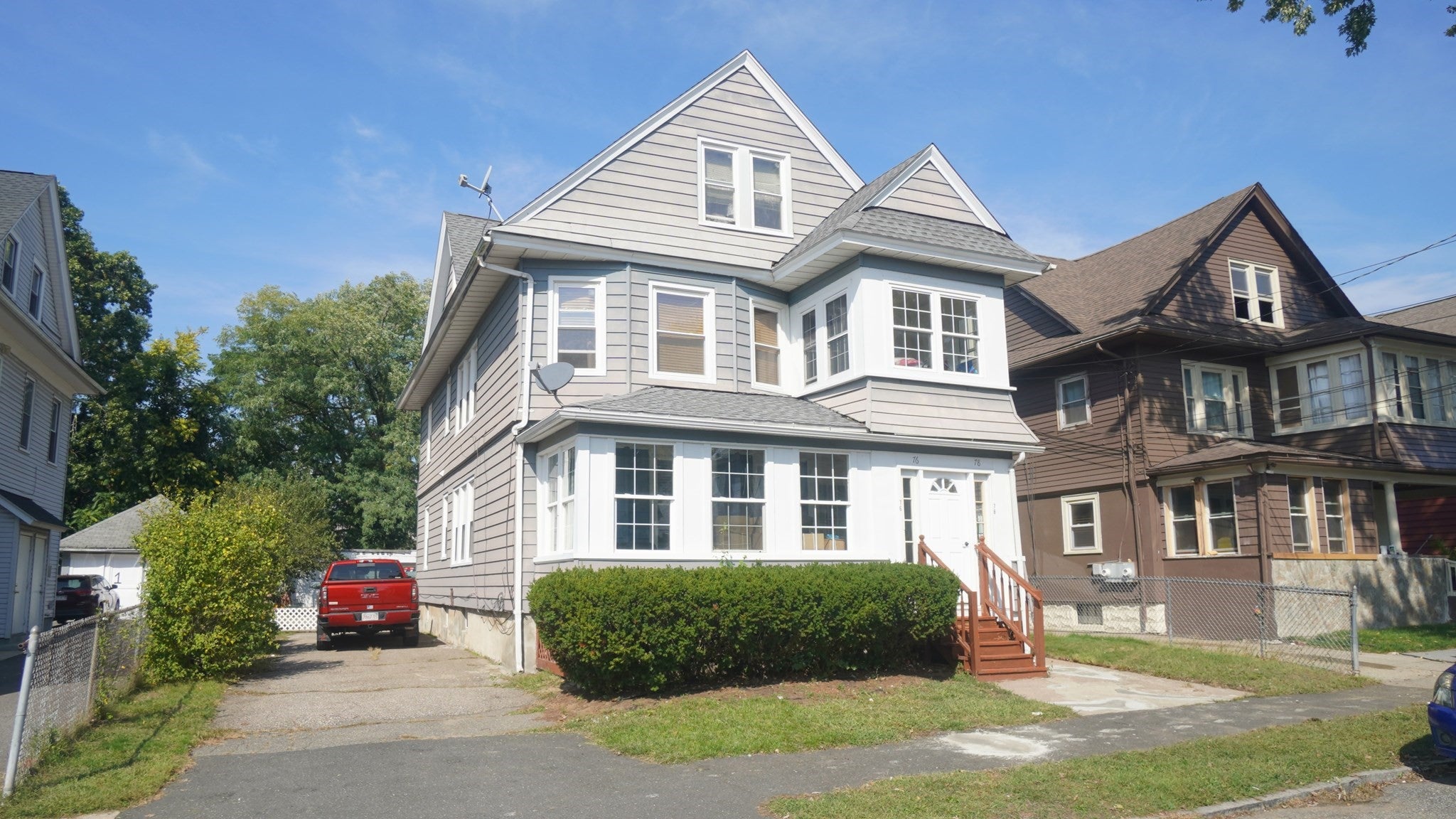 Photo of 76-78 Silver St, Springfield, MA