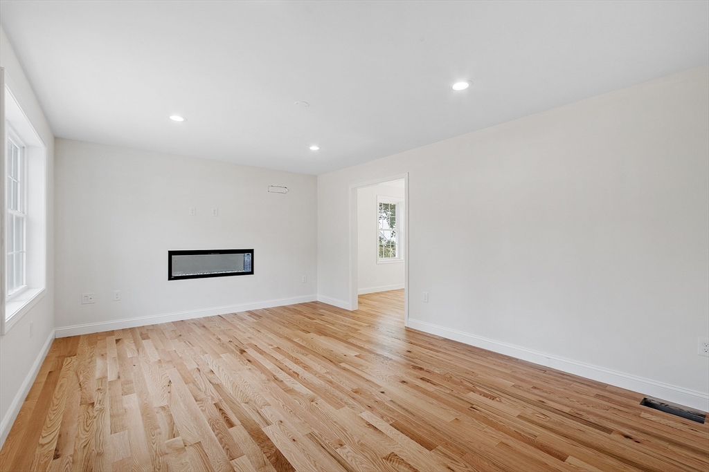 7 South Porter St 7