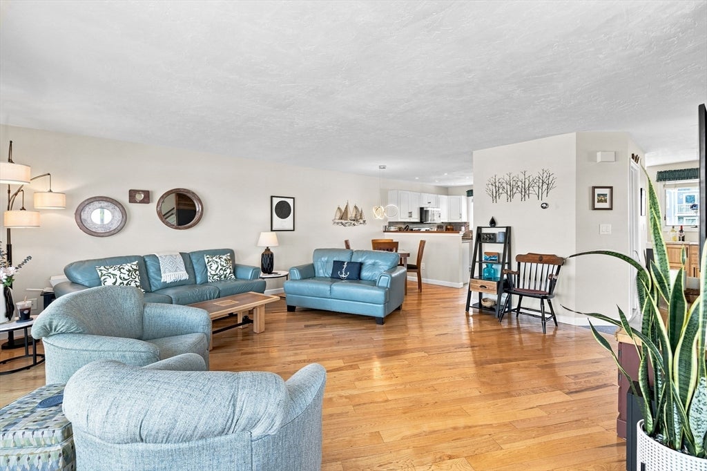 700 Shore Dr #1001, Fall River, MA Photo #4
