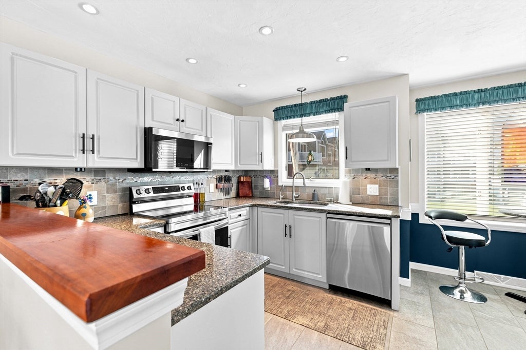 700 Shore Dr #1001, Fall River, MA Photo #11