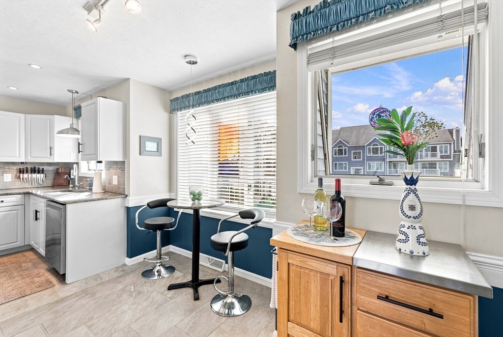 700 Shore Dr #1001, Fall River, MA Photo #12