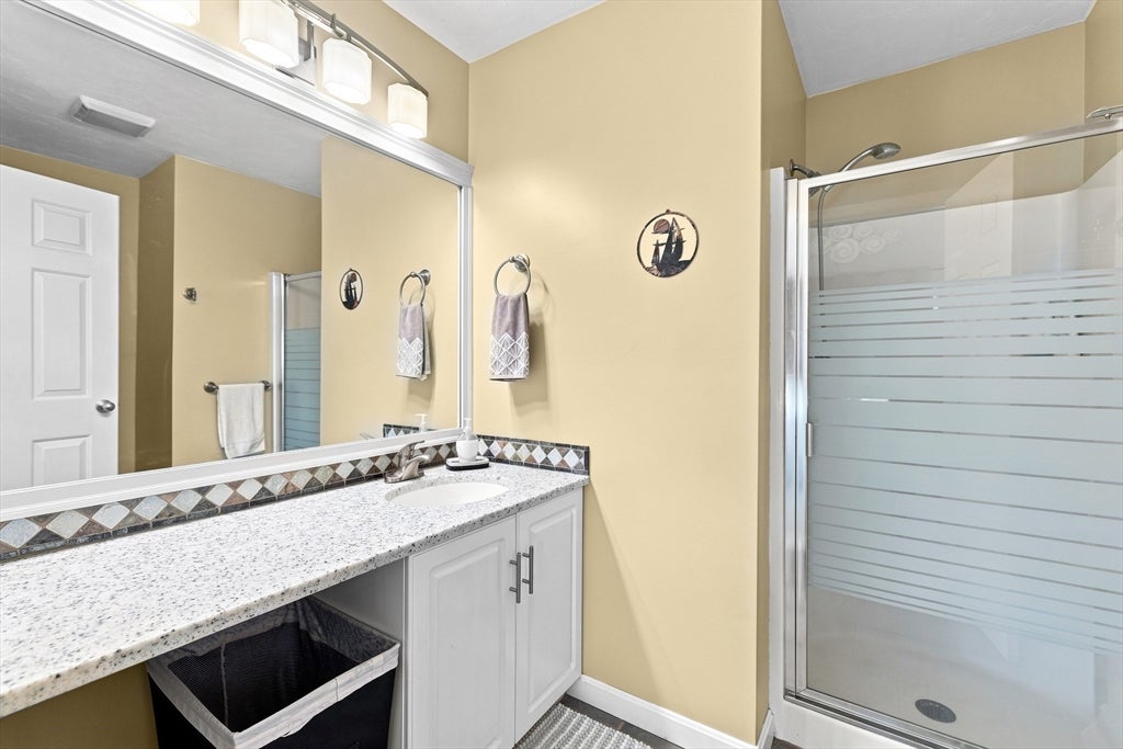 700 Shore Dr #1001, Fall River, MA Photo #30