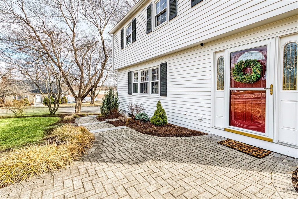 2 Juniper Cir