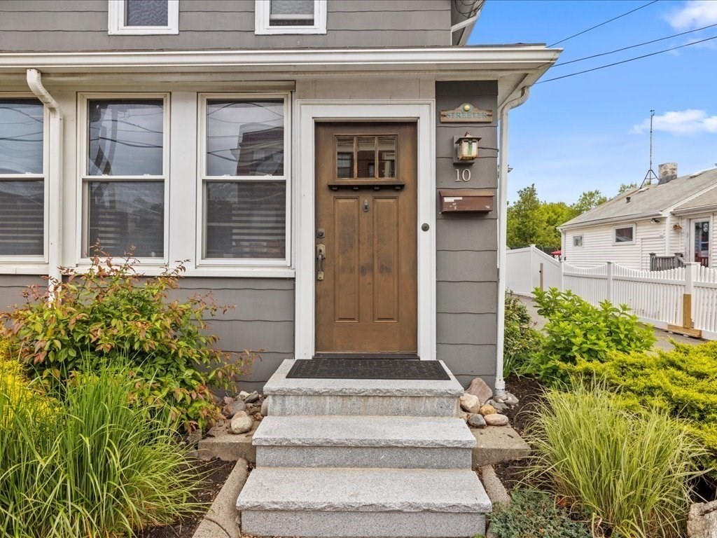 10 Ocean Ave