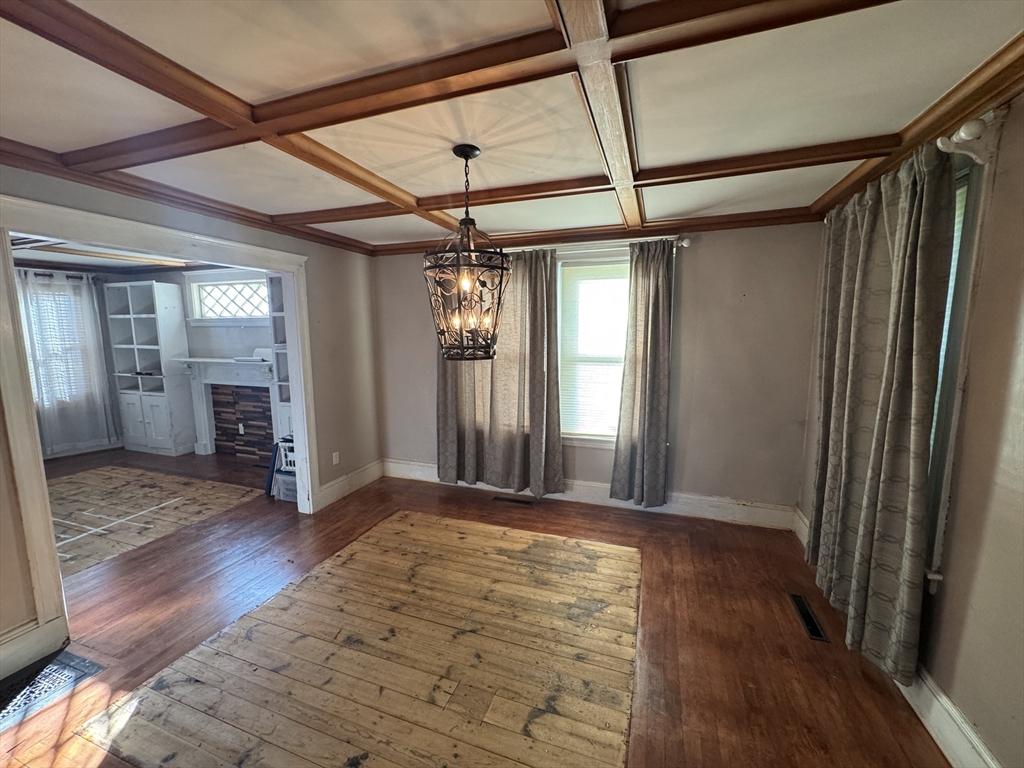 18 Buttonwoods Terrace