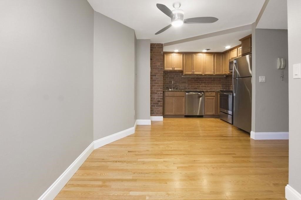 95 Gainsborough St 7