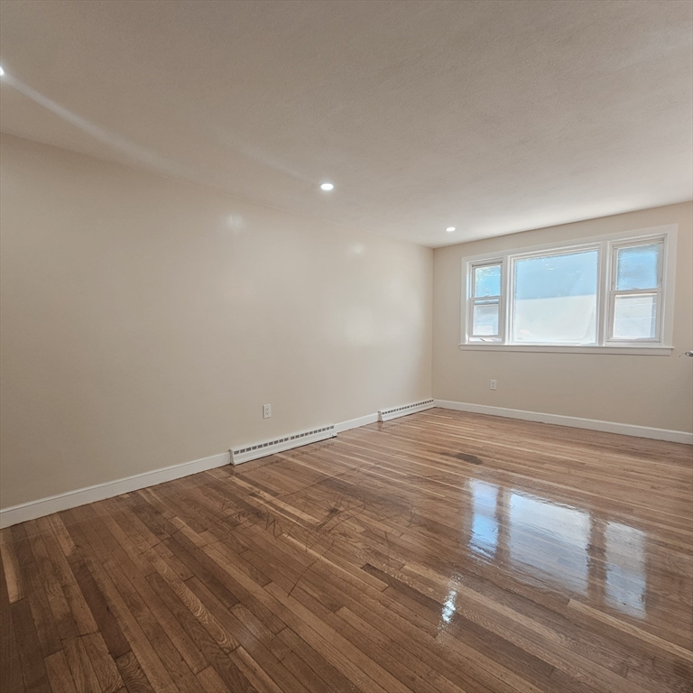 131 Itasca St 2
