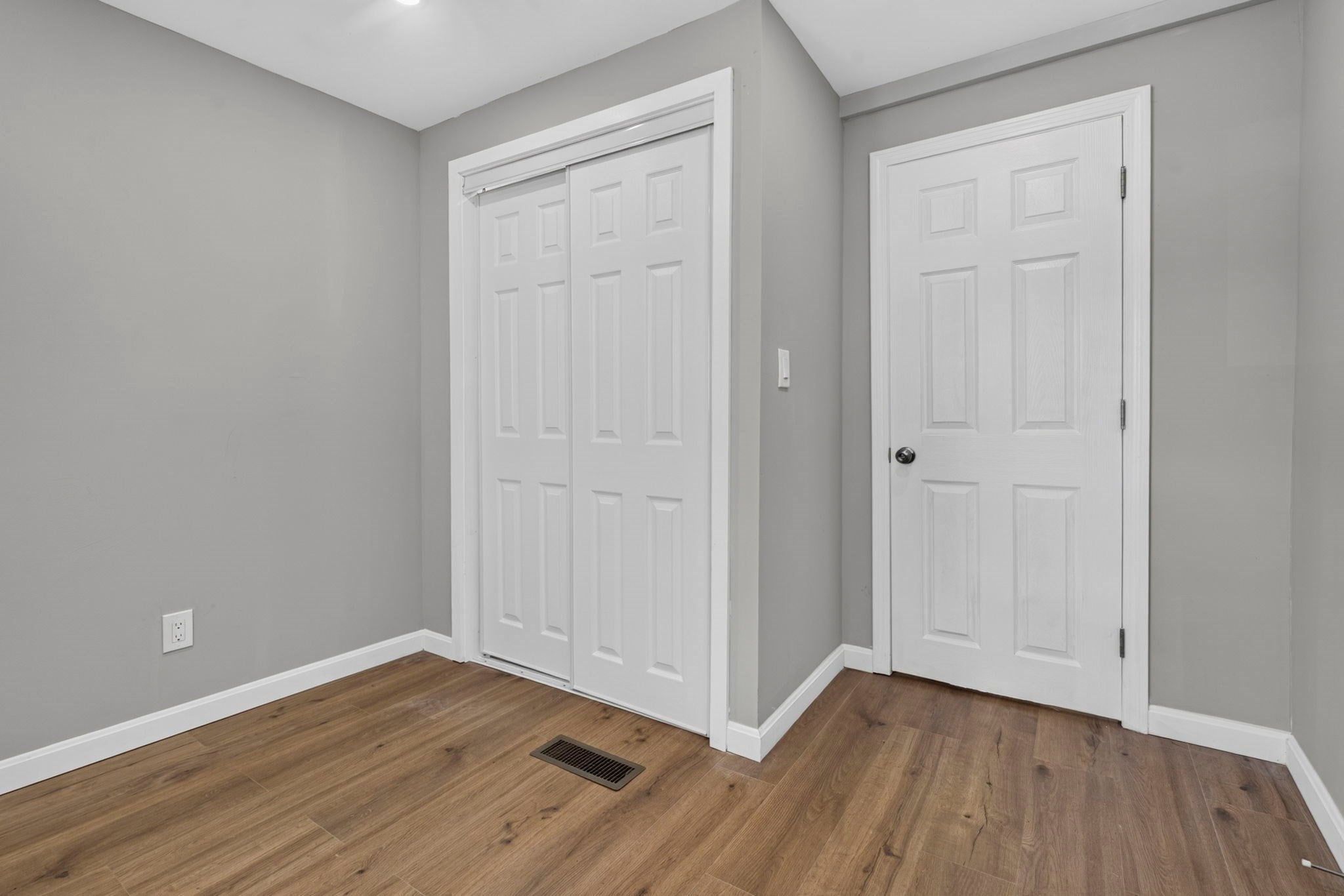 521 Northfield Rd, Hinsdale, NH Photo #22