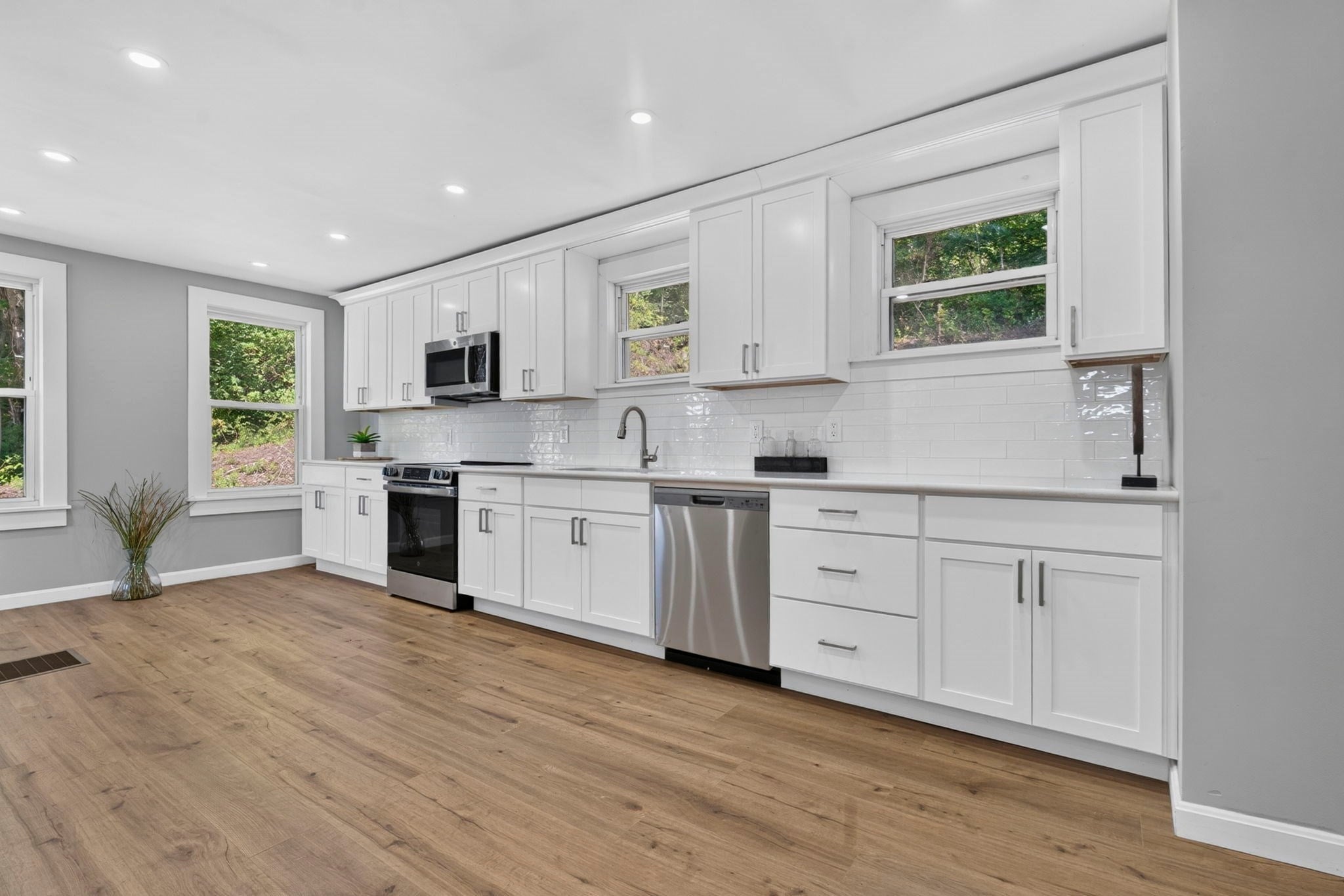 521 Northfield Rd, Hinsdale, NH Photo #6