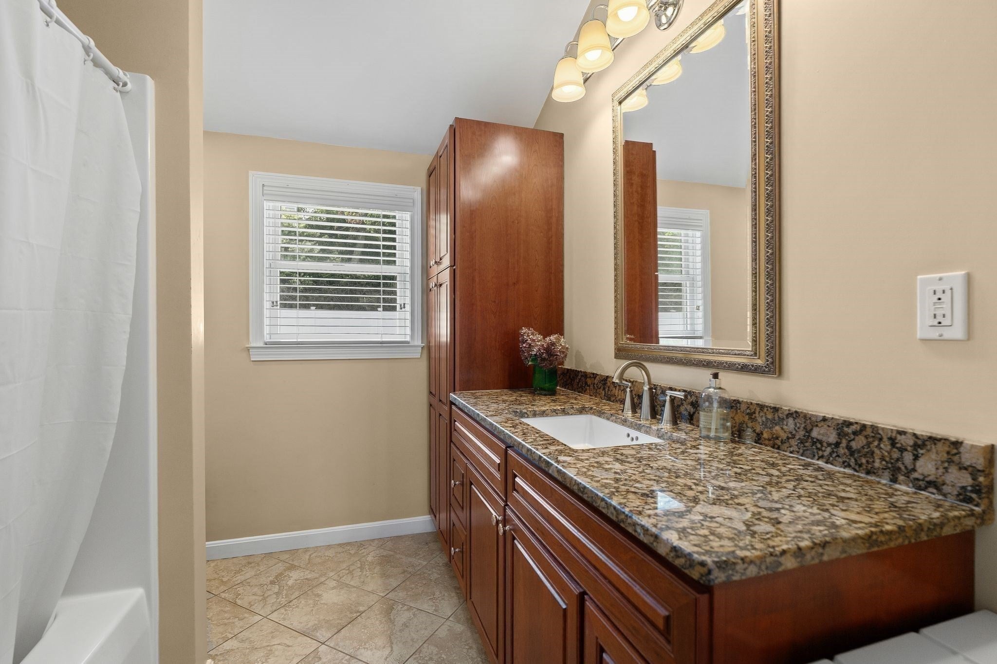 411 Newport Road, Hull, MA, 411 Newport Road, Hull, MA Photo #17
