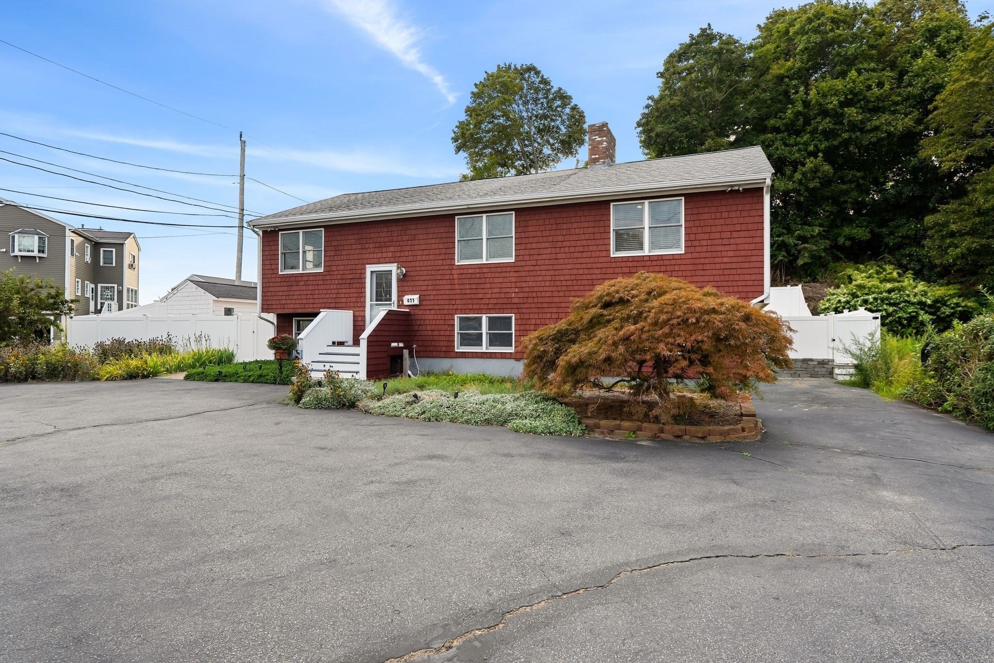 411 Newport Road