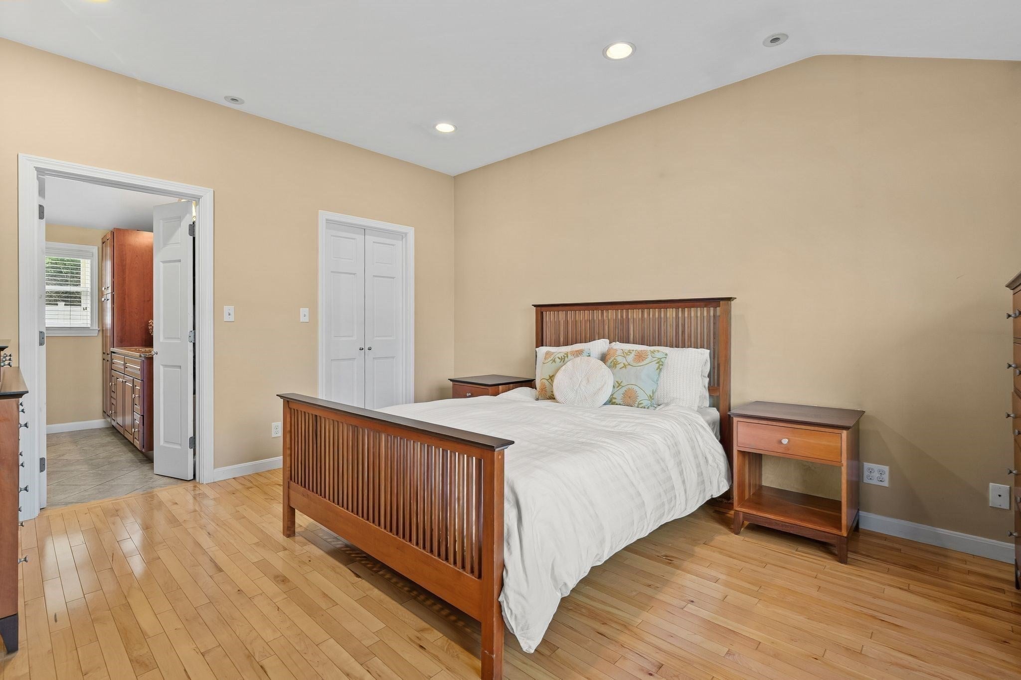 411 Newport Road, Hull, MA, 411 Newport Road, Hull, MA Photo #15