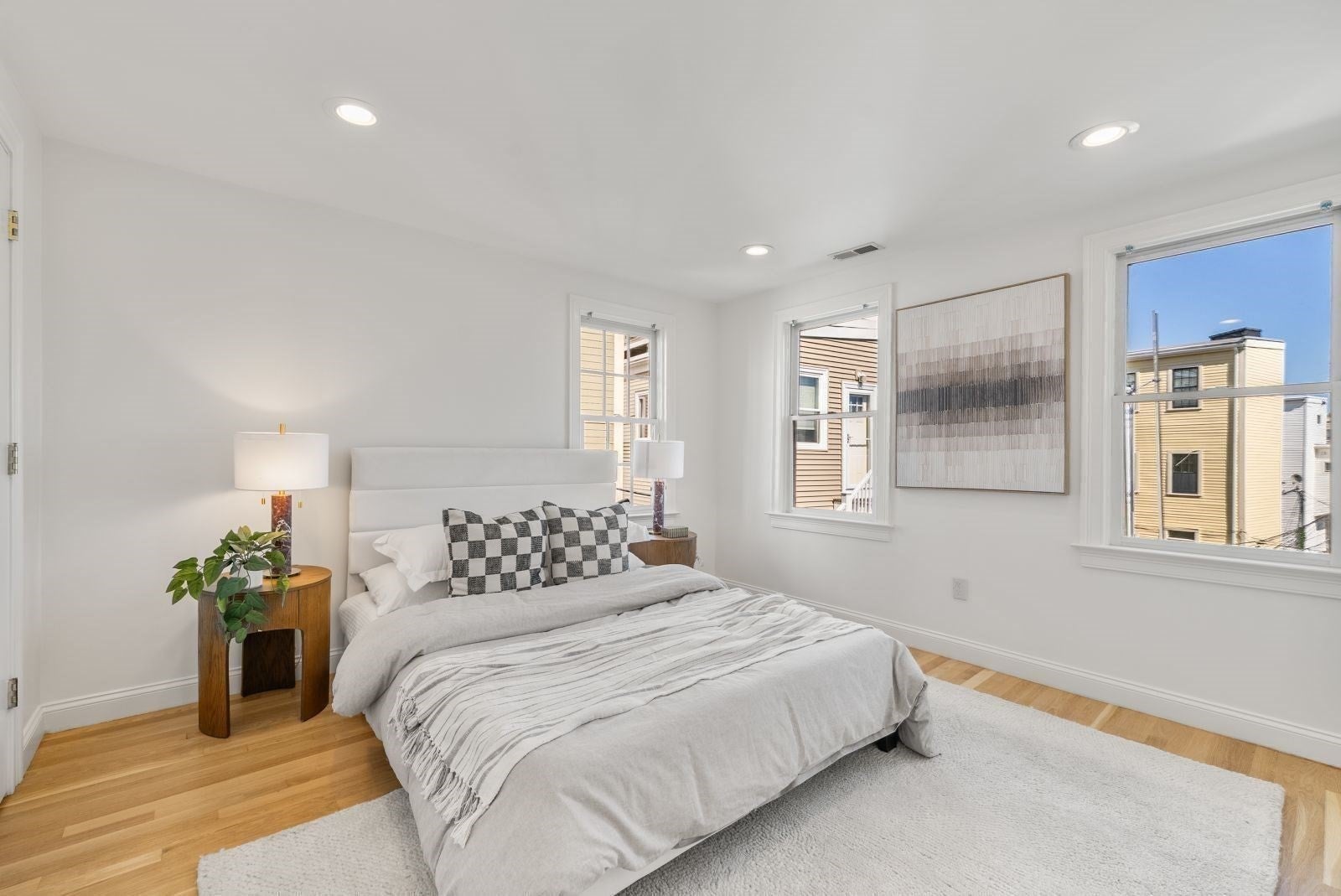 4 Concord Avenue, Boston, MA Photo #20