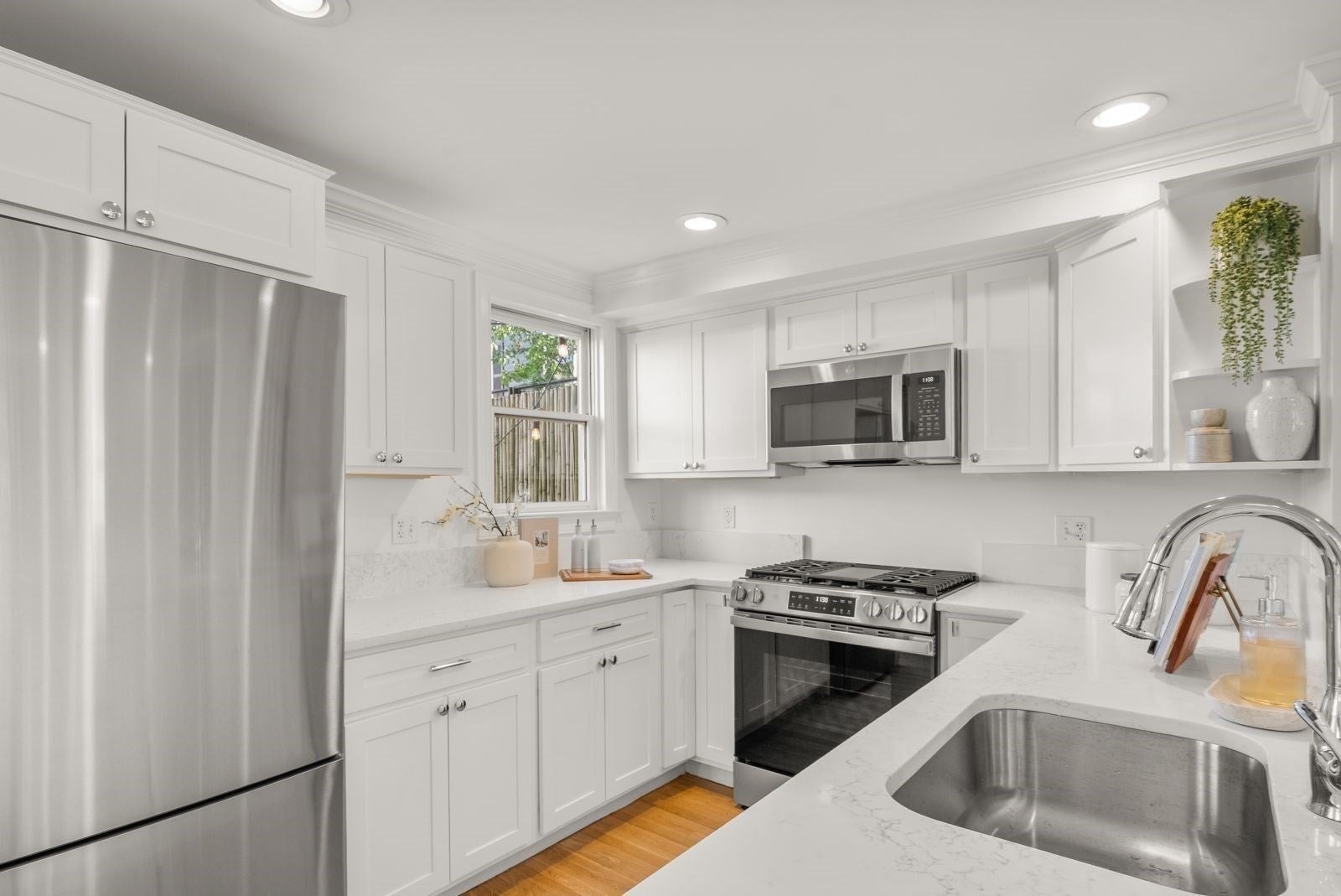 4 Concord Avenue, Boston, MA Photo #11