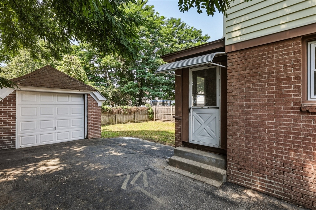 1200 Saint James Ave, Springfield, MA Photo #25