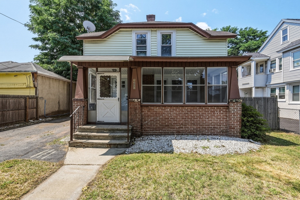 Photo of 1200 Saint James Ave, Springfield, MA