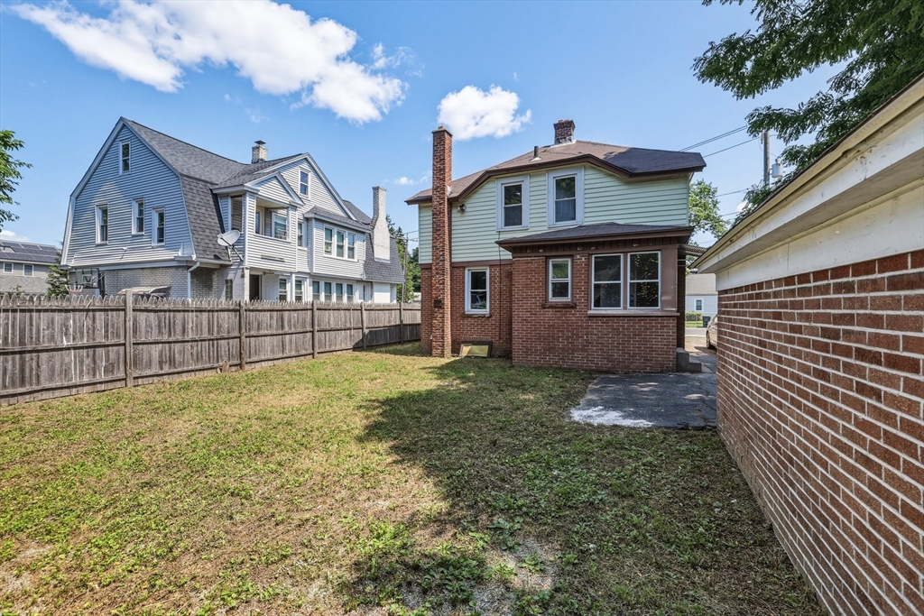 1200 Saint James Ave, Springfield, MA Photo #27