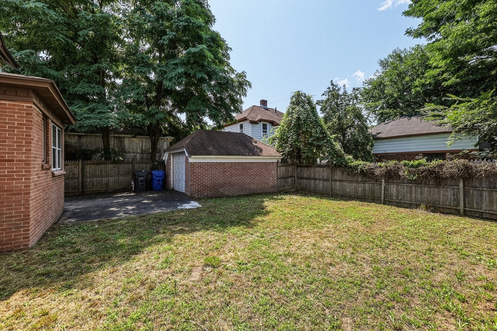 1200 Saint James Ave, Springfield, MA Photo #29