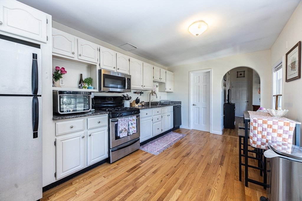 13 Vinton St 3