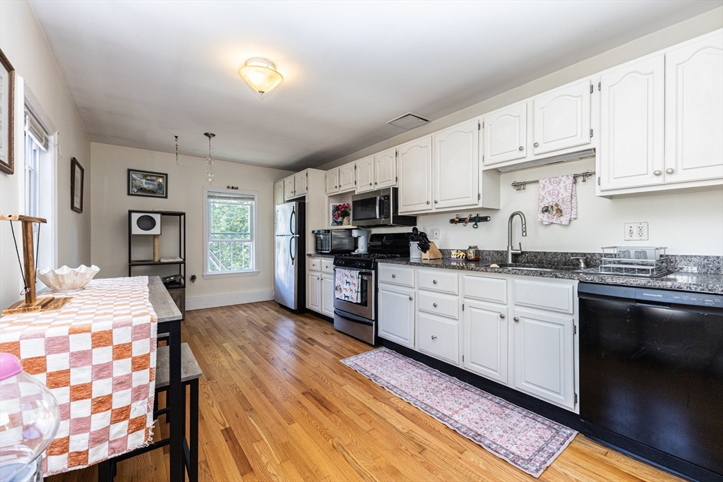 13 Vinton St 3