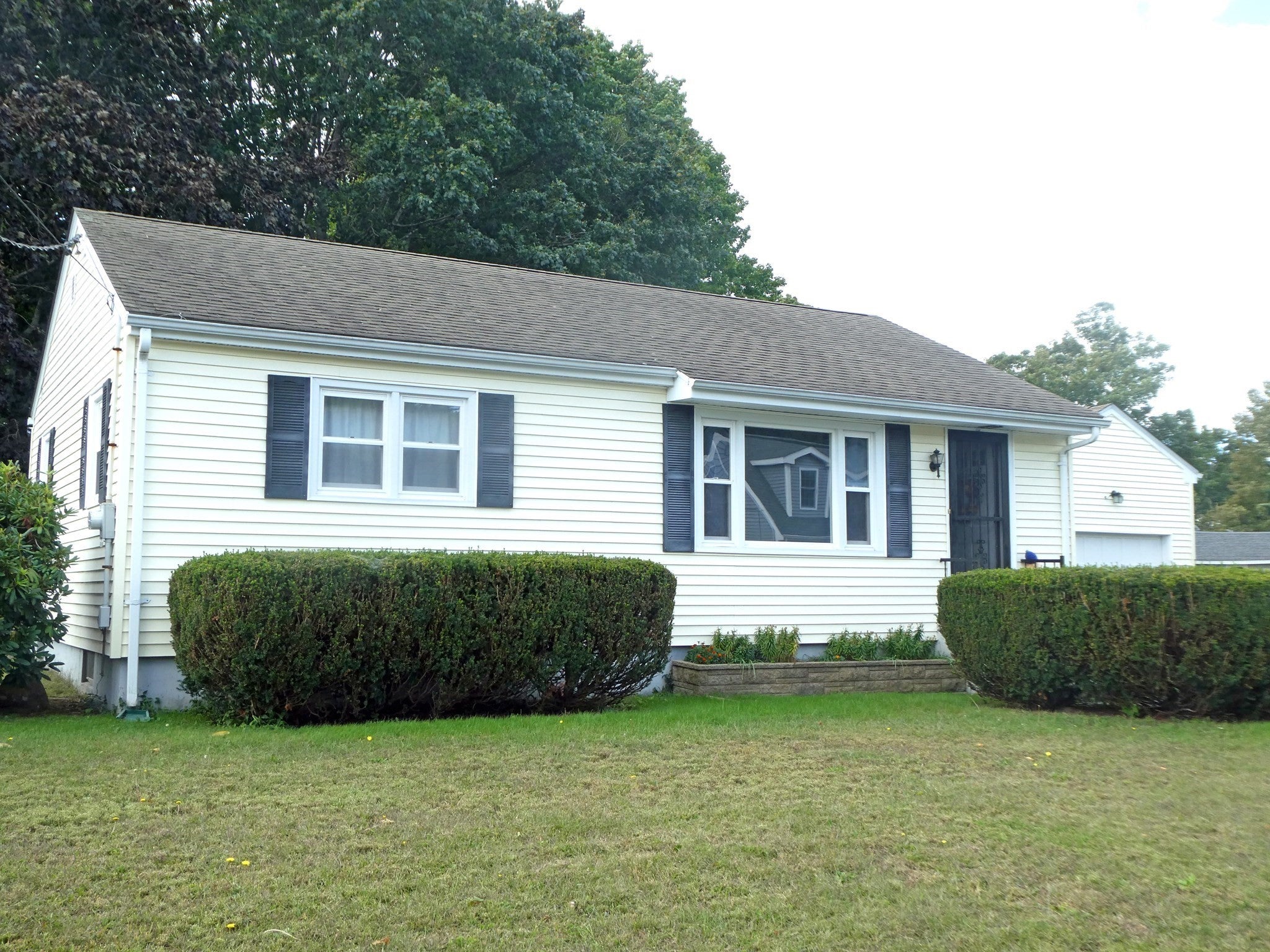 113 Old Colony Avenue, Somerset, MA, 113 Old Colony Avenue, Somerset, MA Photo #5
