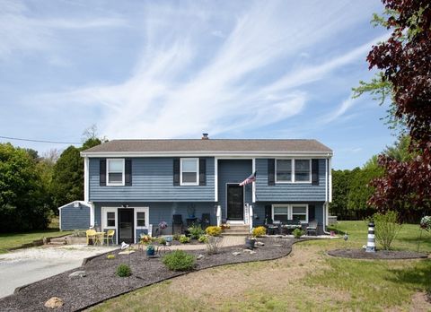 139 Barneyville Road Swansea MA 02777