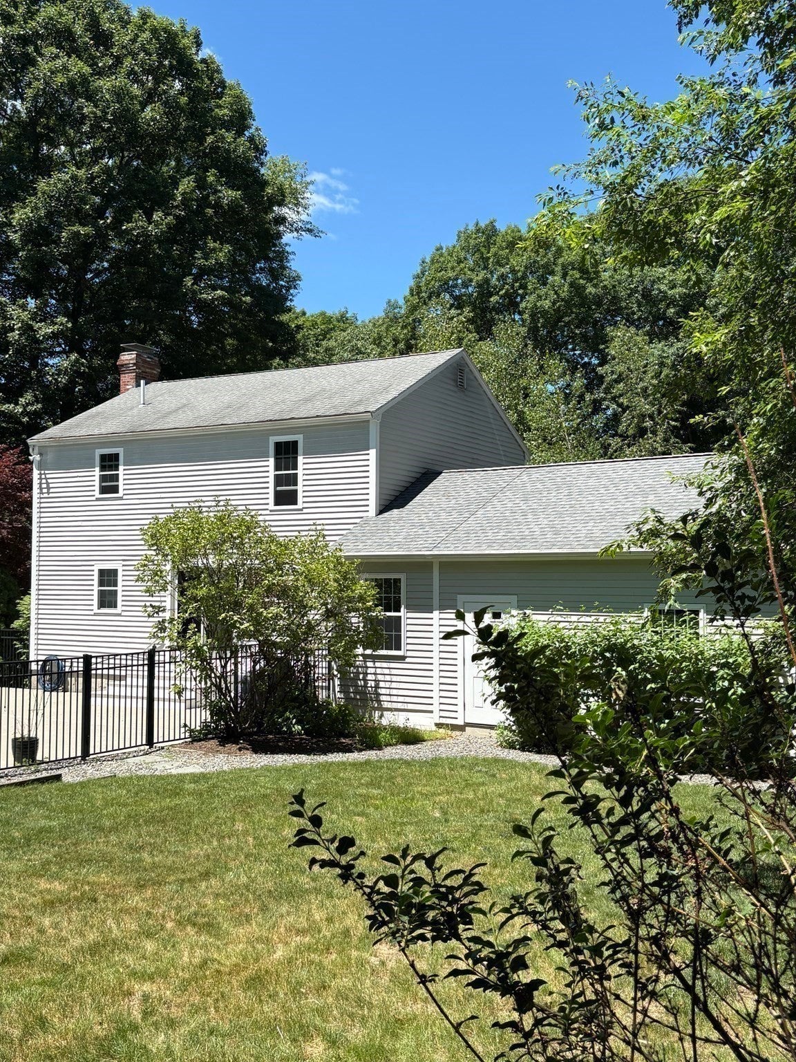 35 Houde St