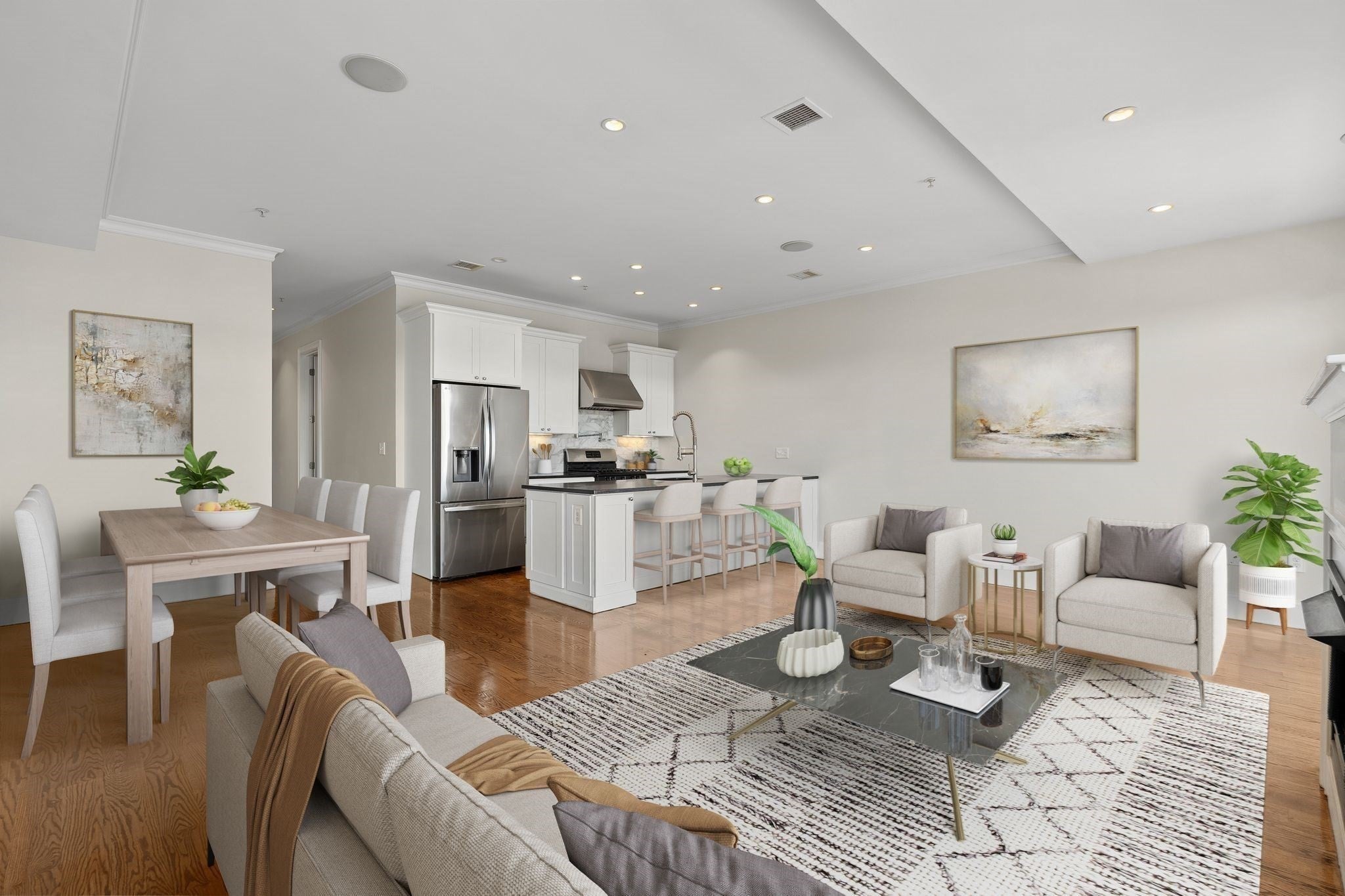 374-378 W Broadway 3