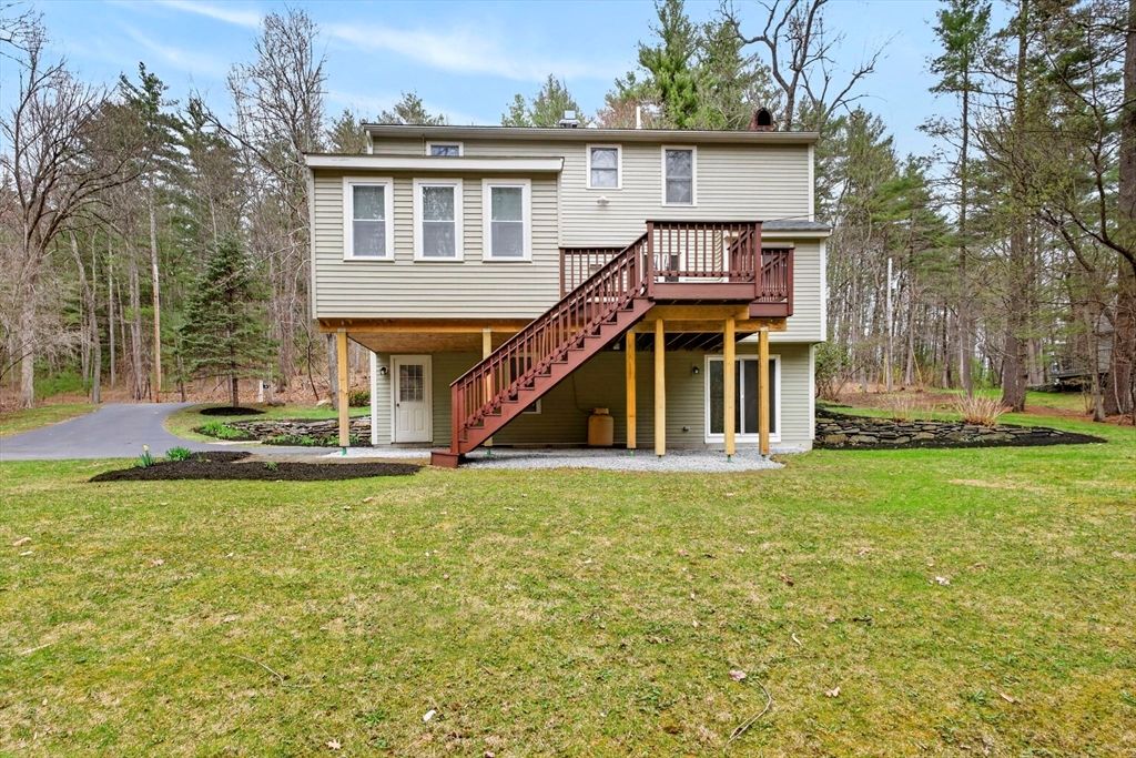 Photo of 111 Goss Ln, Lancaster, MA 01523 (MLS # 73503075)