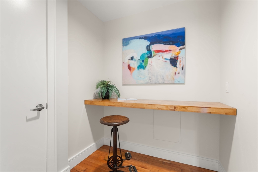 2400 Beacon St 112