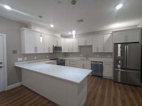 13 Nahant Street 2B Lynn MA 01902